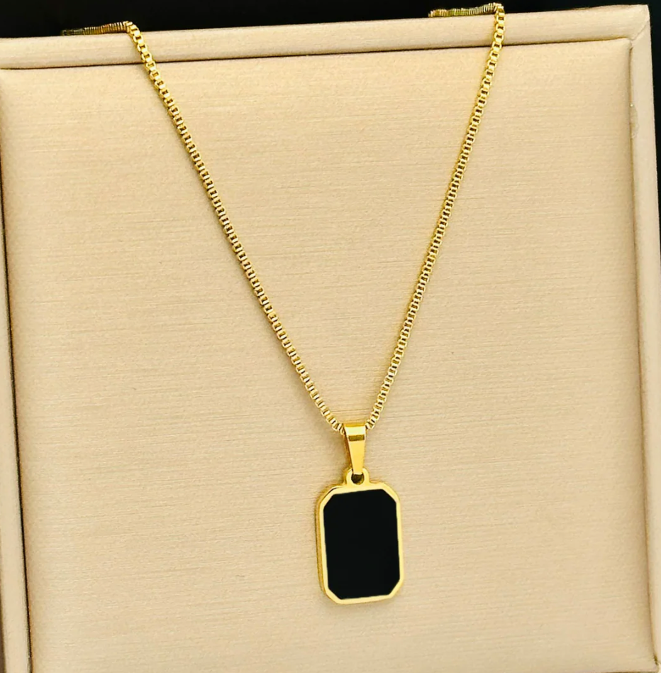 Minimalist Black & Gold Pendant Necklace | Trendy Aesthetic Chain TASARA