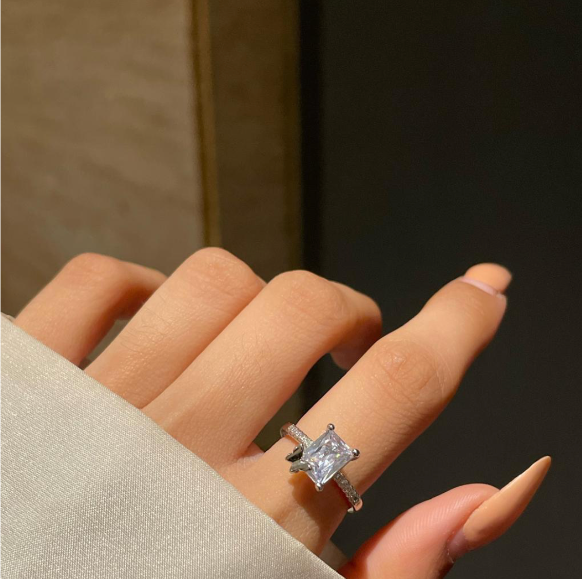 Butterfly on the Solitaire Ring GENERAL