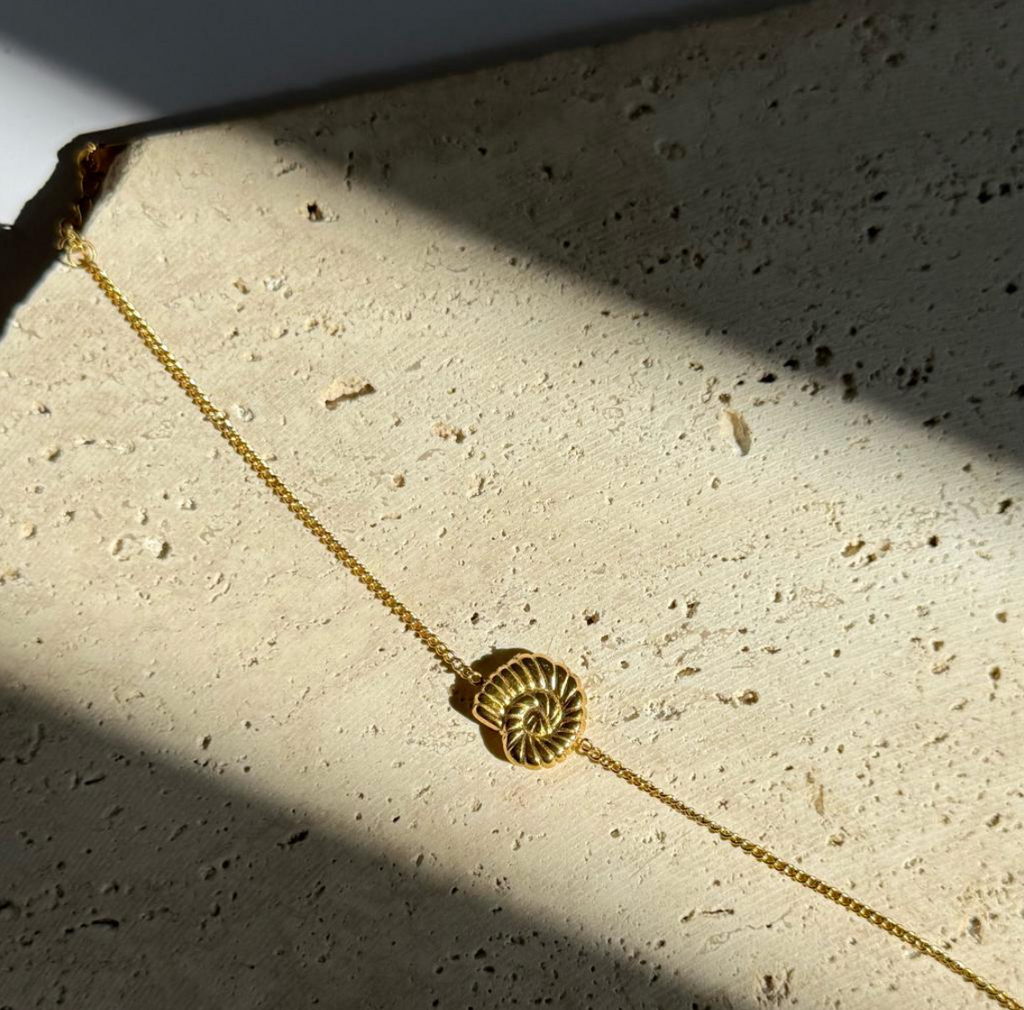 Gold Nautilus Shell Bracelet | Minimal Ocean-Inspired Bracelet | Waterproof Gold Jewelry TASARA