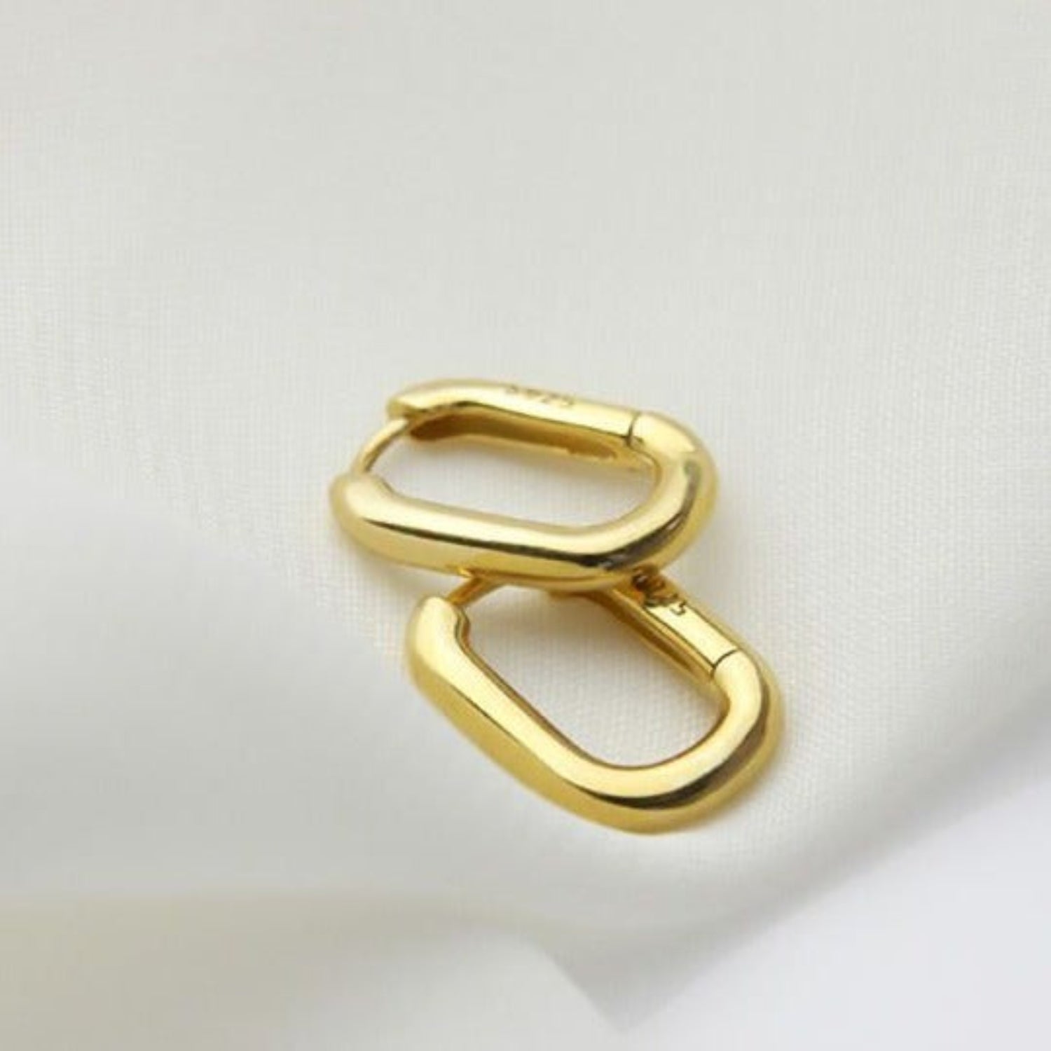 Geometric hoop earring JLT10597 Just Lil Things